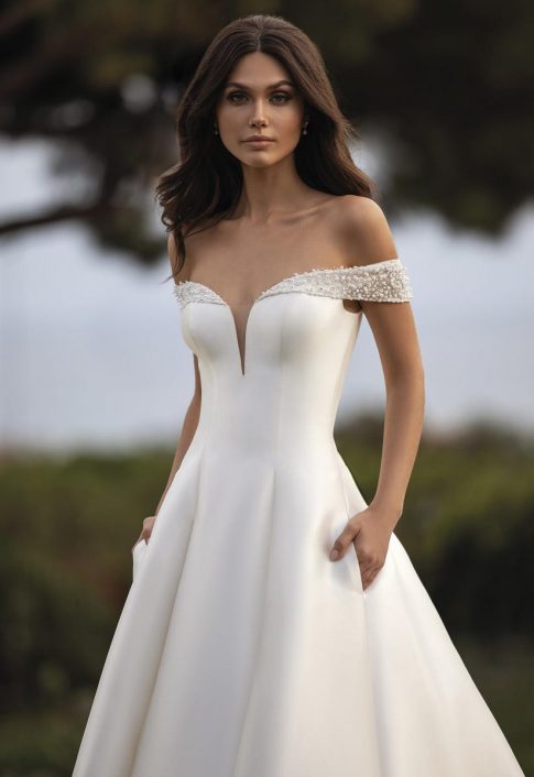Pronovias REA Wedding Dress