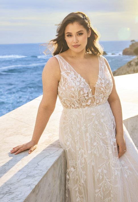 STOCK SAMPLES ELARA – PRONOVIAS Wedding Dress